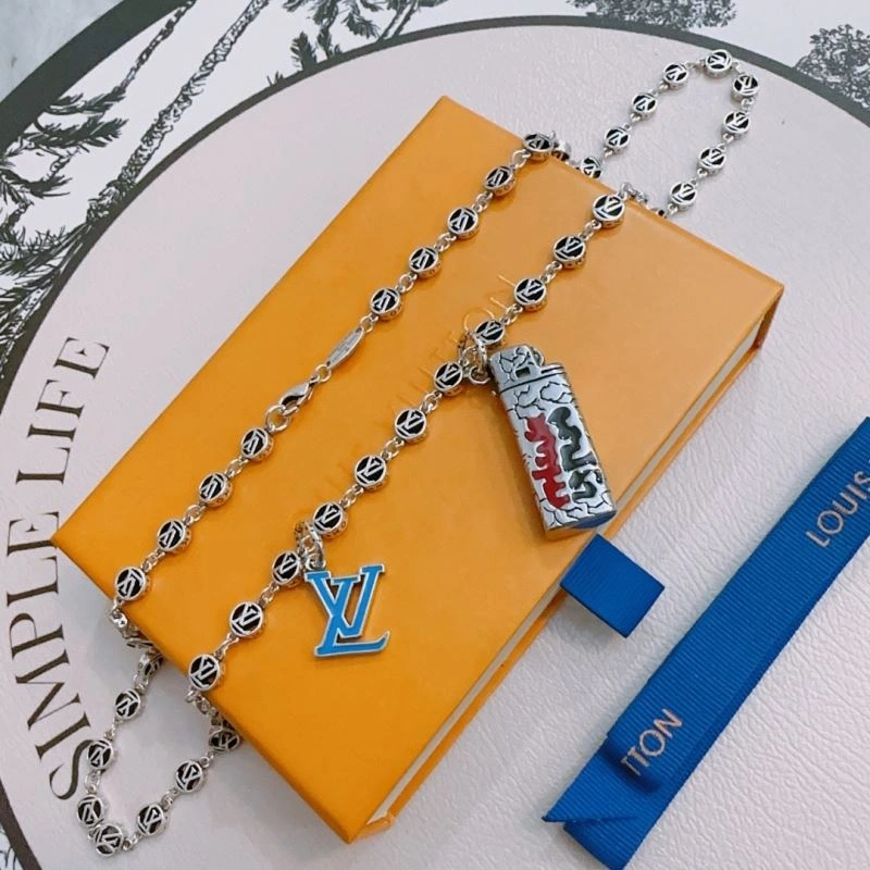 Louis Vuitton Necklaces UrbanChic 250050
