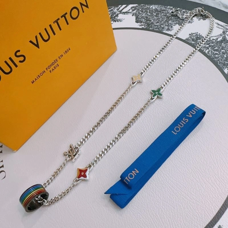 FashionForward Louis Vuitton Necklaces 250039