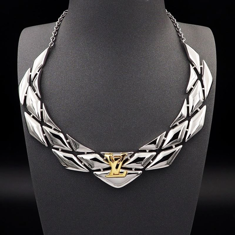 Louis Vuitton Necklaces Stylish 250058