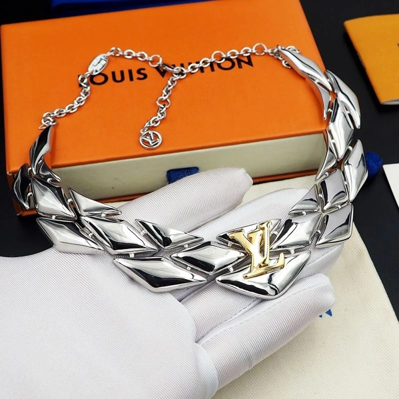 Louis Vuitton Necklaces Stylish 250058