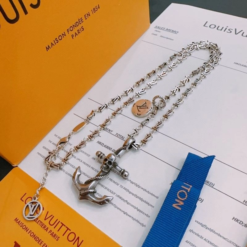 Louis Vuitton Necklaces Supportive 250053