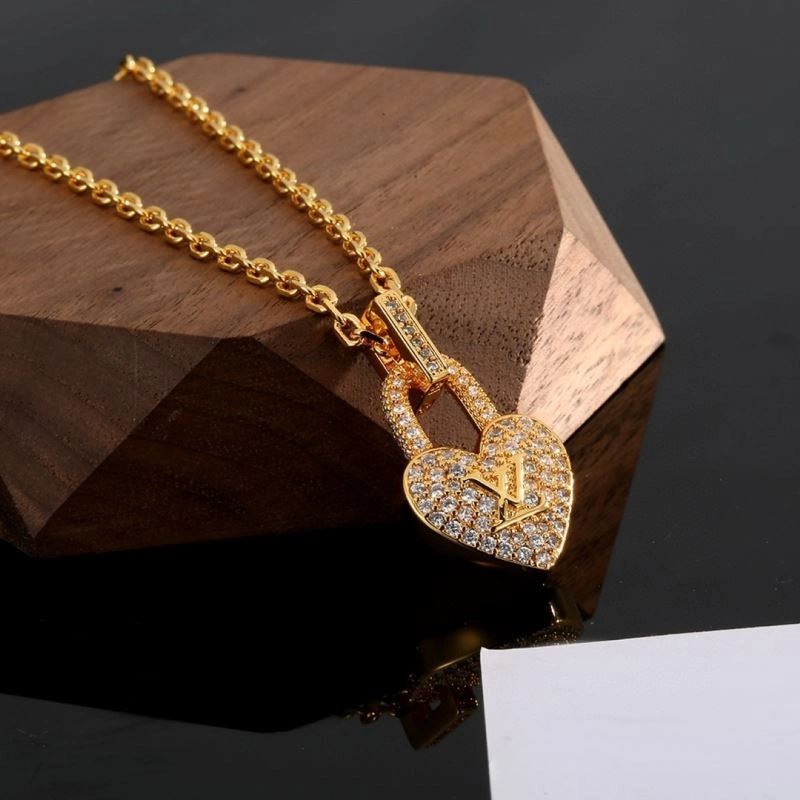 Lightweight Louis Vuitton Necklaces 250035