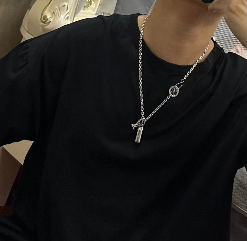 Louis Vuitton Necklaces StreetReady 250024
