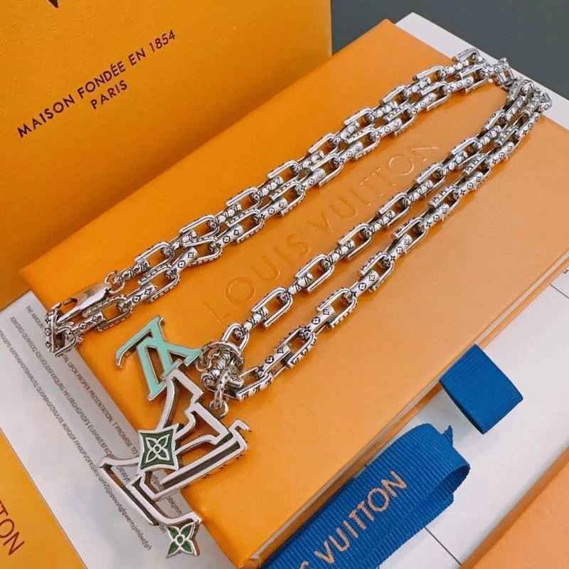 Classic Louis Vuitton Necklaces 250016
