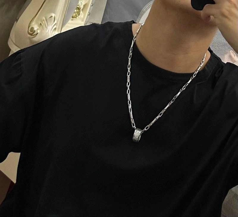 Affordable Louis Vuitton Necklaces 250021