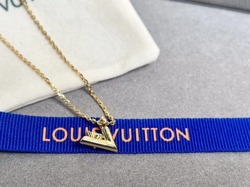 Louis Vuitton Necklaces Durable 250006