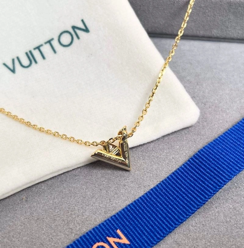 Louis Vuitton Necklaces Durable 250006