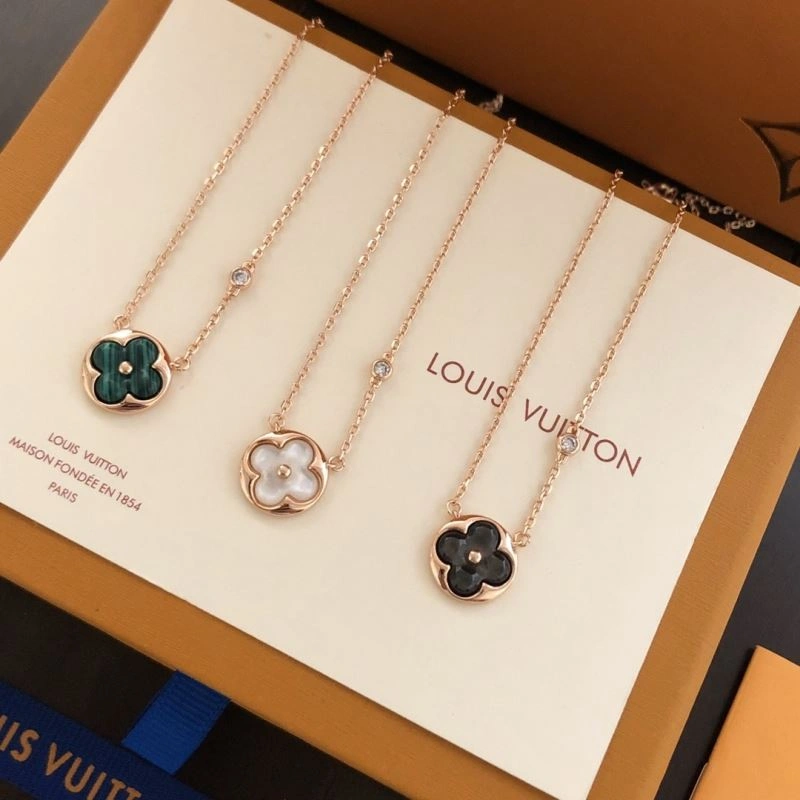 NewStyle Louis Vuitton Necklaces 250026