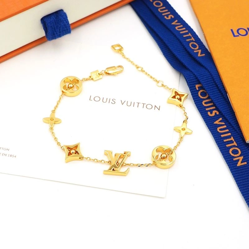 Louis Vuitton Necklaces Functional 250025