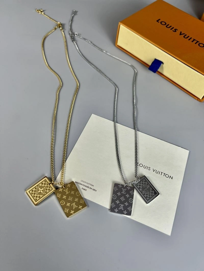 Louis Vuitton Necklaces Flexible 250017