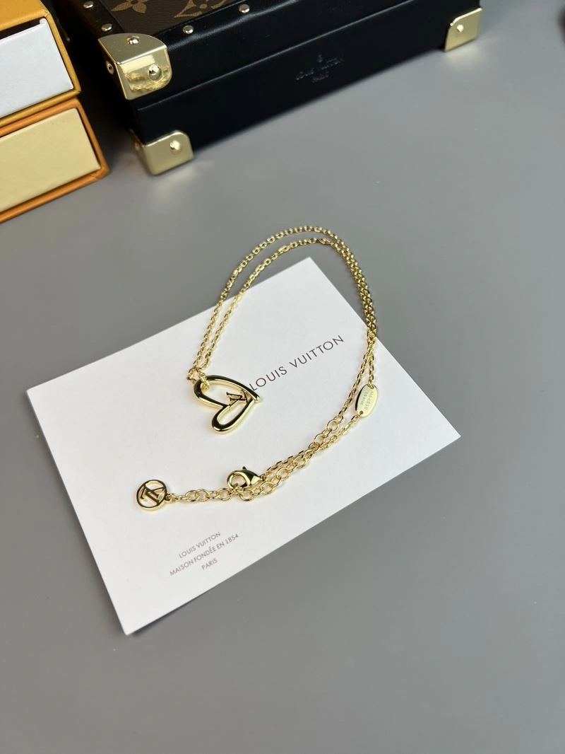 Louis Vuitton Necklaces DailyWear 249998