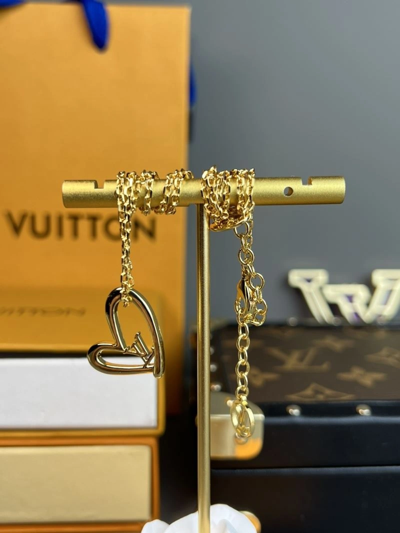 Louis Vuitton Necklaces DailyWear 249998