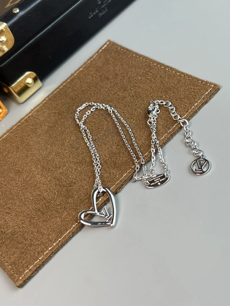 Sleek Louis Vuitton Necklaces 250005