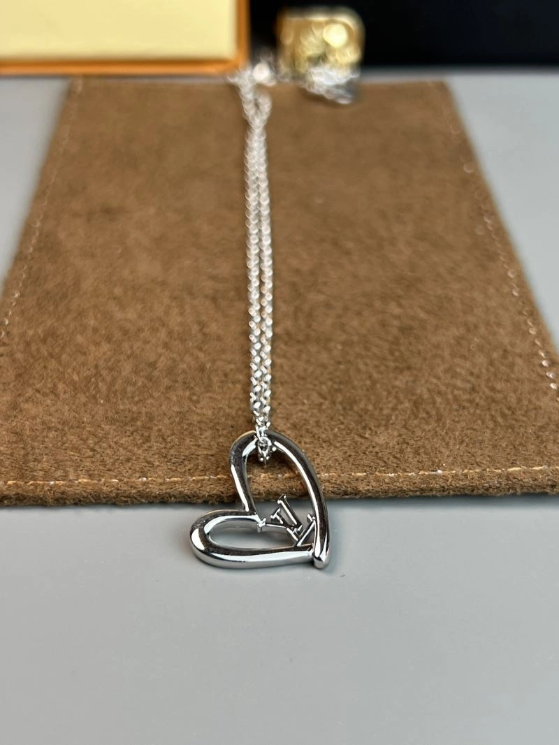 Sleek Louis Vuitton Necklaces 250005