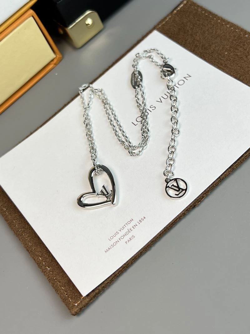 Sleek Louis Vuitton Necklaces 250005
