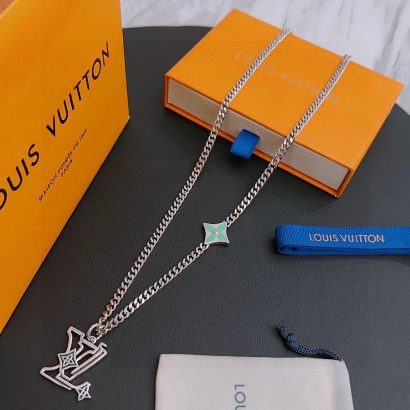 Stretchable Louis Vuitton Necklaces 250012