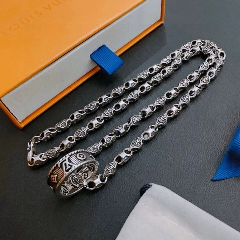 Classic Louis Vuitton Necklaces 250013