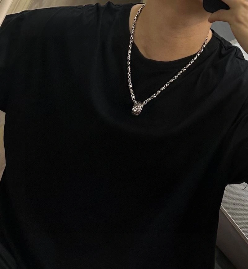 Classic Louis Vuitton Necklaces 250013