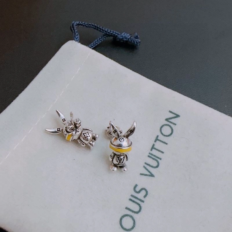 Louis Vuitton Necklaces SportInspired 250004