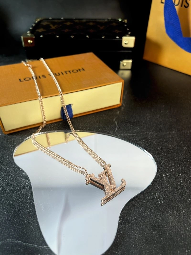 Louis Vuitton Necklaces Reliable 249999