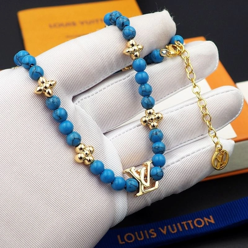 Louis Vuitton Necklaces Sleek 249996