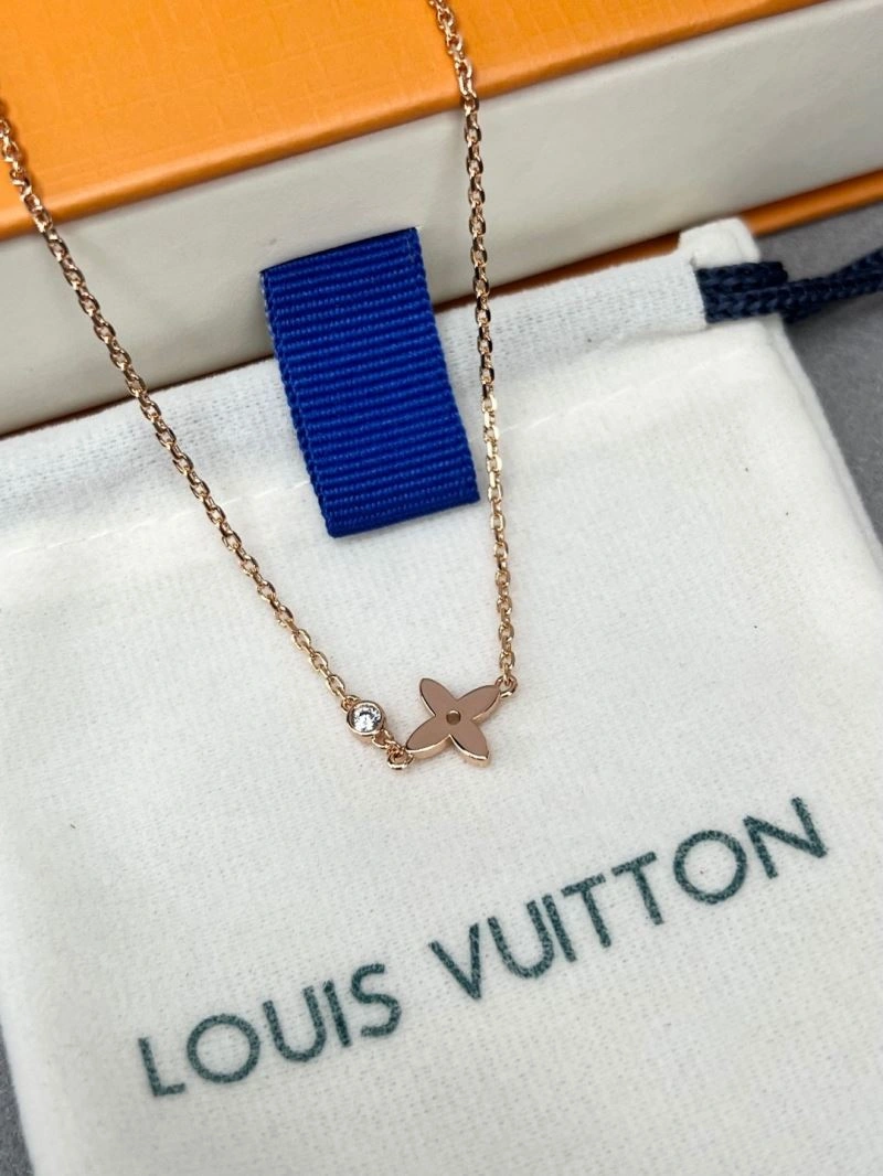 Trendsetting Louis Vuitton Necklaces 249993
