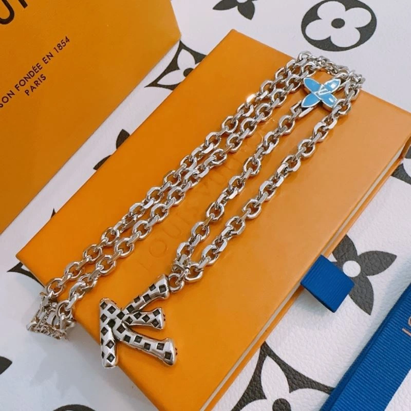 Louis Vuitton Necklaces Neat 249990