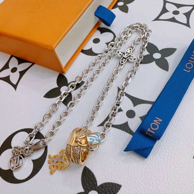 Louis Vuitton Necklaces Functional 249965