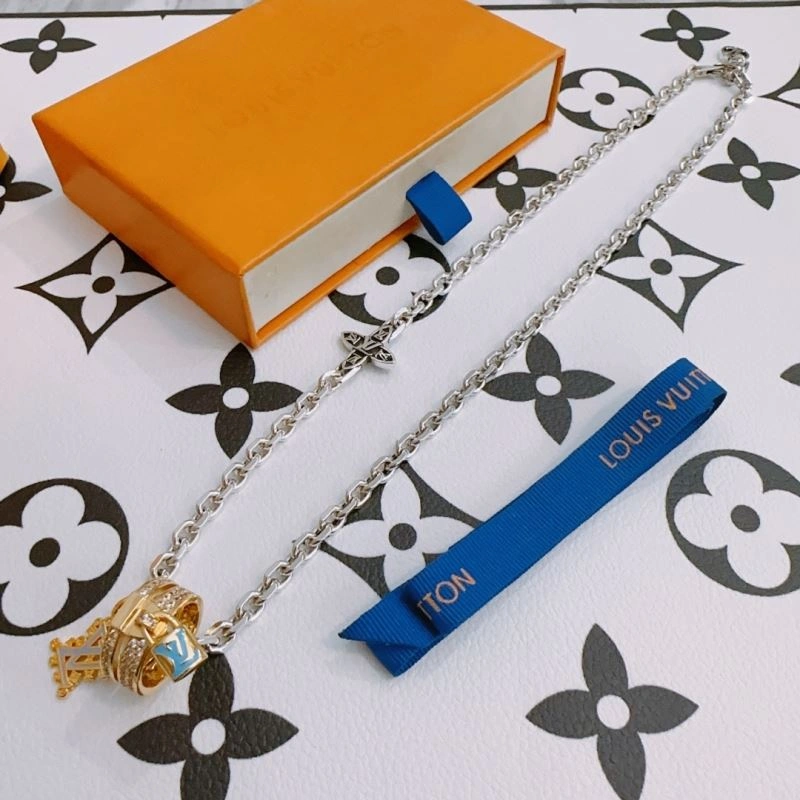 Louis Vuitton Necklaces Functional 249965