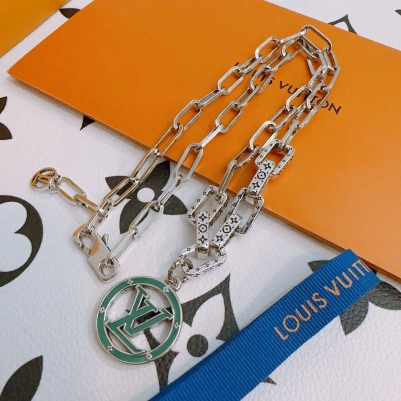Louis Vuitton Necklaces Soft 249967
