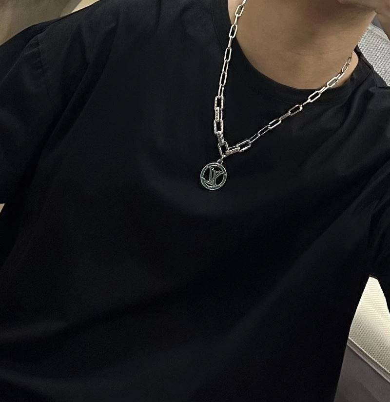 Louis Vuitton Necklaces Soft 249967