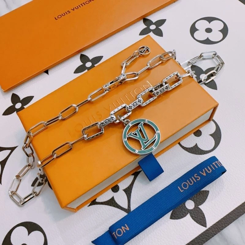Louis Vuitton Necklaces Soft 249967