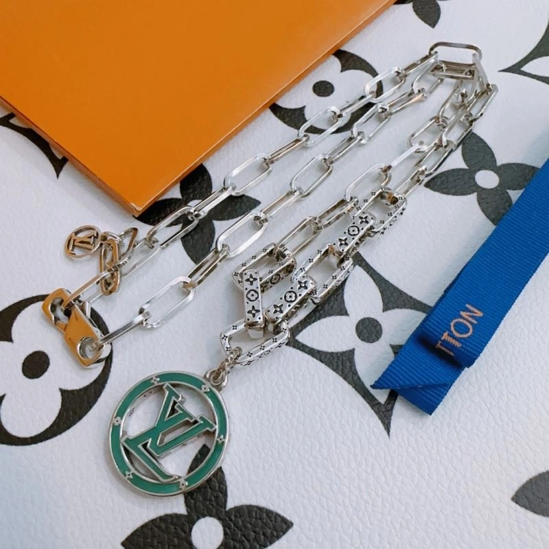 Louis Vuitton Necklaces Soft 249967