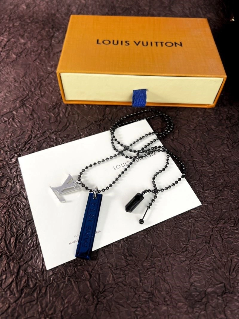 StreetReady Louis Vuitton Necklaces 249761