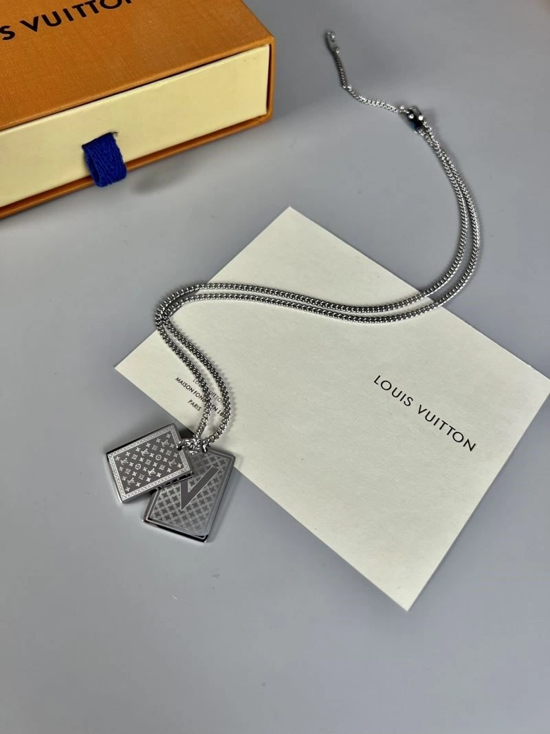 Trendsetting Louis Vuitton Necklaces 249785