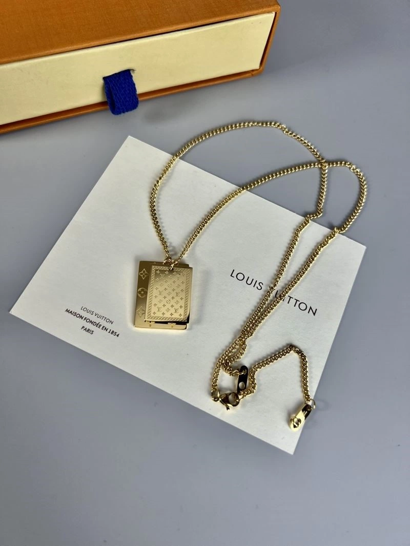 Trendsetting Louis Vuitton Necklaces 249785