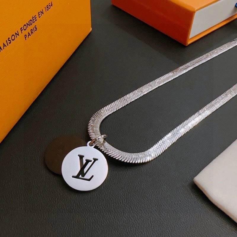 Louis Vuitton Necklaces TravelReady 249780