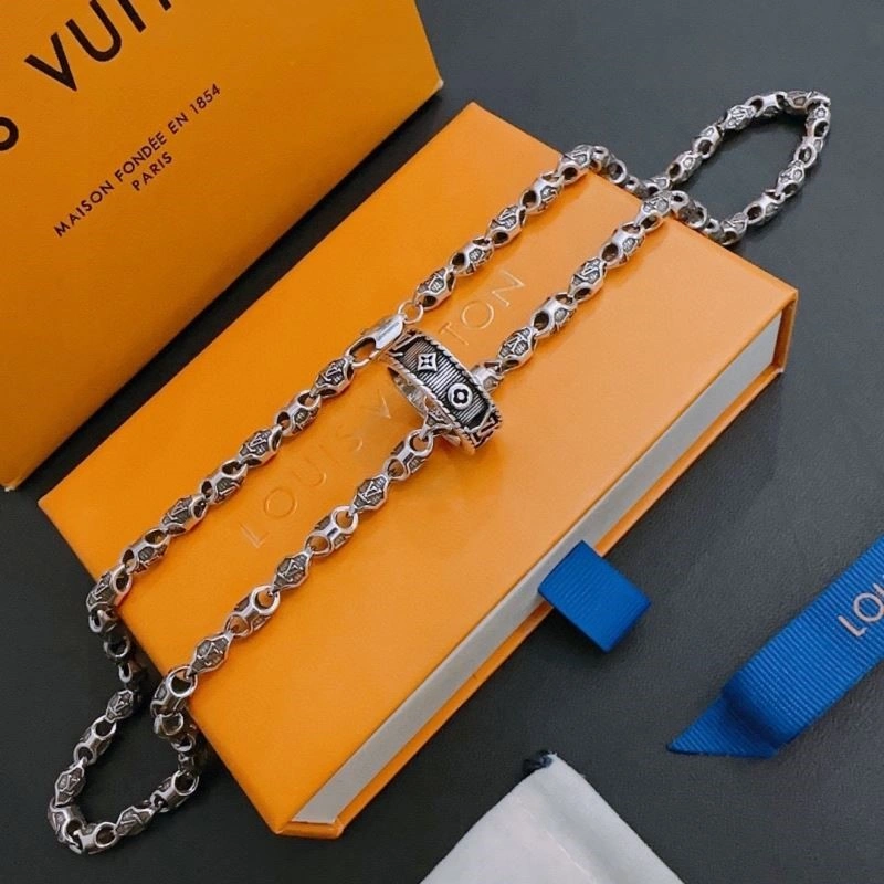 Louis Vuitton Necklaces Contemporary 249781
