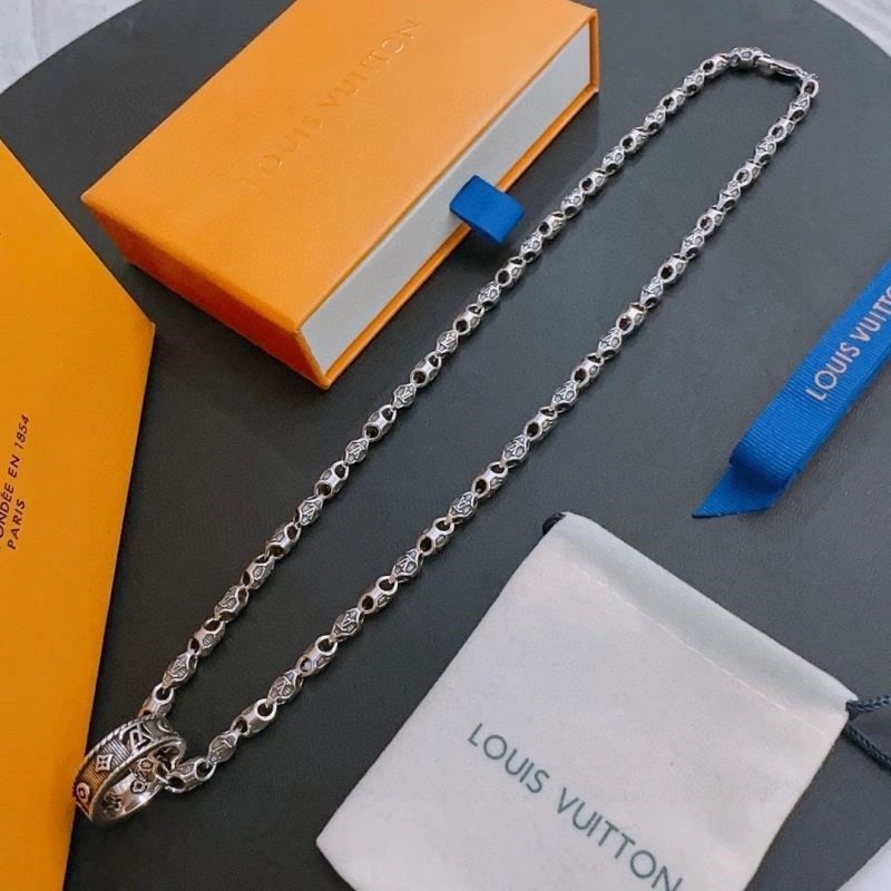 Louis Vuitton Necklaces Contemporary 249781