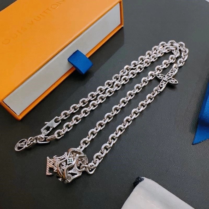 Affordable Louis Vuitton Necklaces 249776