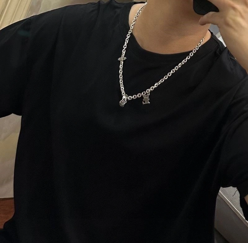 Affordable Louis Vuitton Necklaces 249776