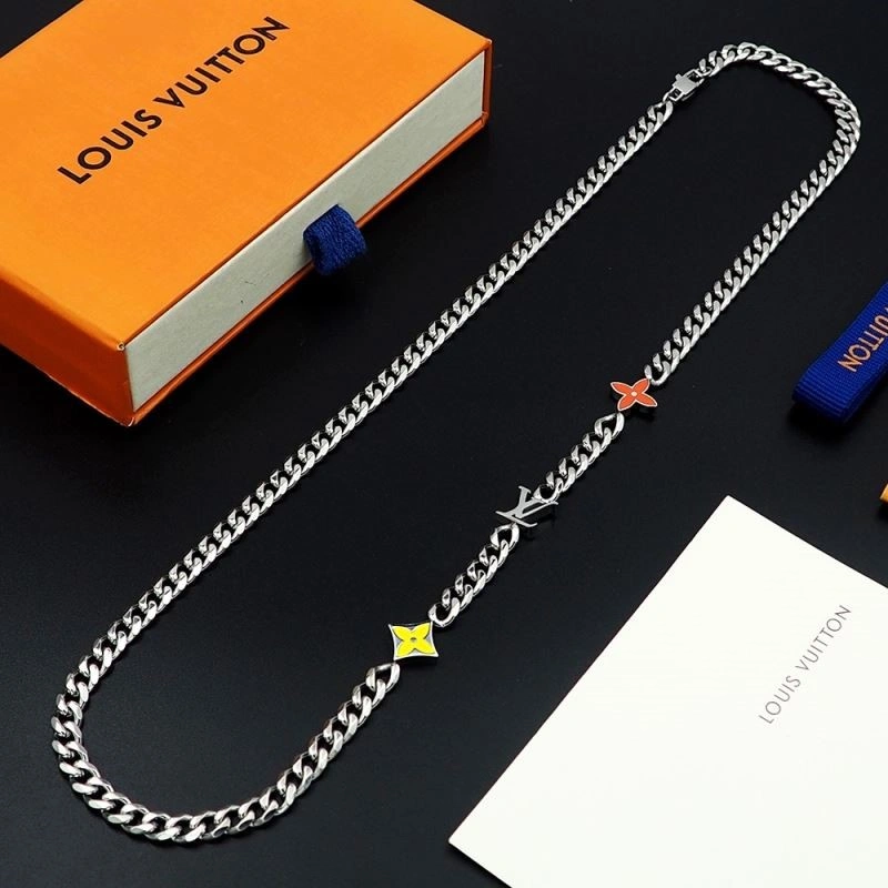 Louis Vuitton Necklaces SmoothTexture 249753
