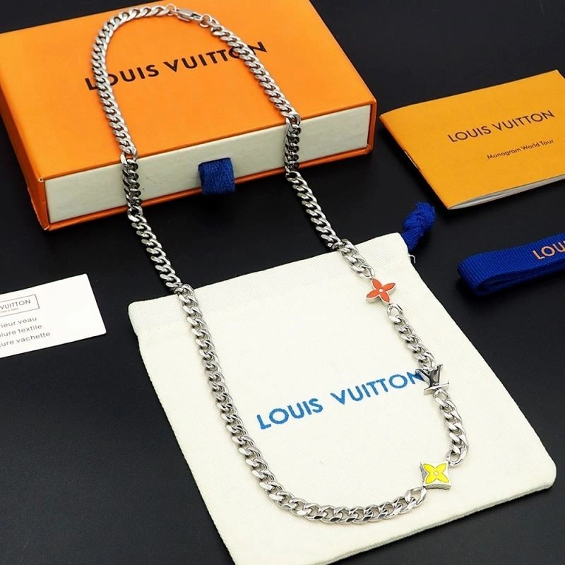 Louis Vuitton Necklaces SmoothTexture 249753