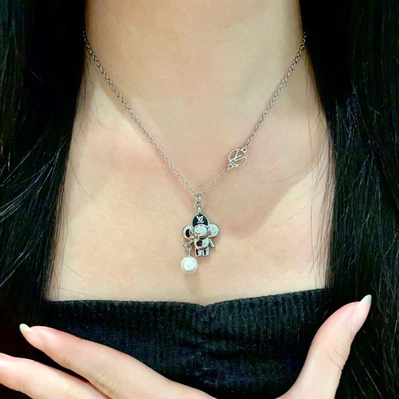 Louis Vuitton Necklaces Durable 249751