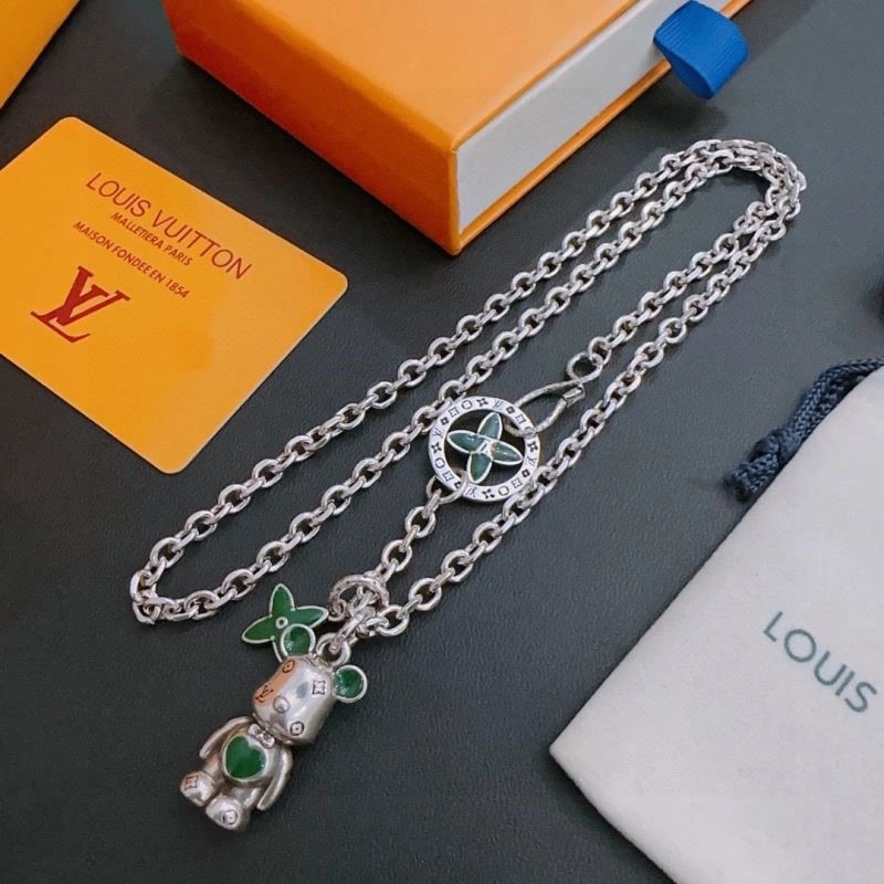 Lightweight Louis Vuitton Necklaces 249749