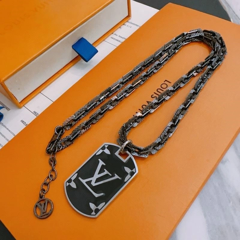 Louis Vuitton Necklaces Packable 249727