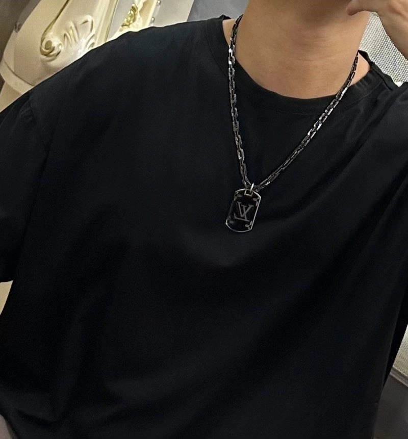 Louis Vuitton Necklaces Packable 249727