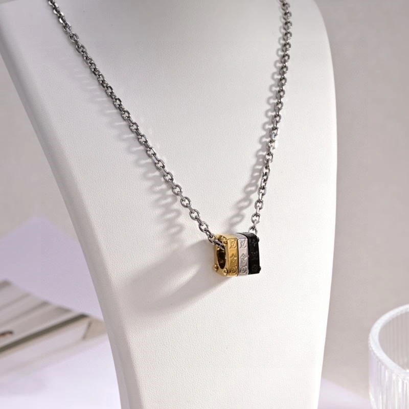 Thermal Louis Vuitton Necklaces 249731