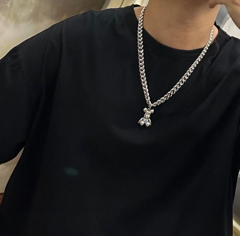 Louis Vuitton Necklaces Bold 249742
