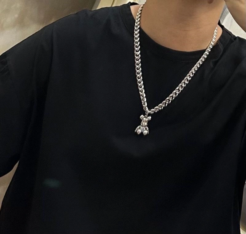 Louis Vuitton Necklaces Bold 249742